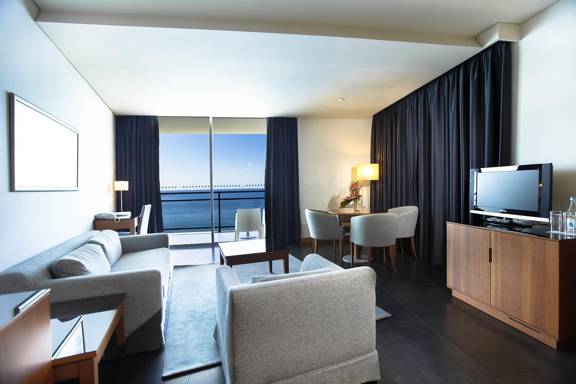 Vidamar Madeira - Dine Around Half Board Hotel 5*